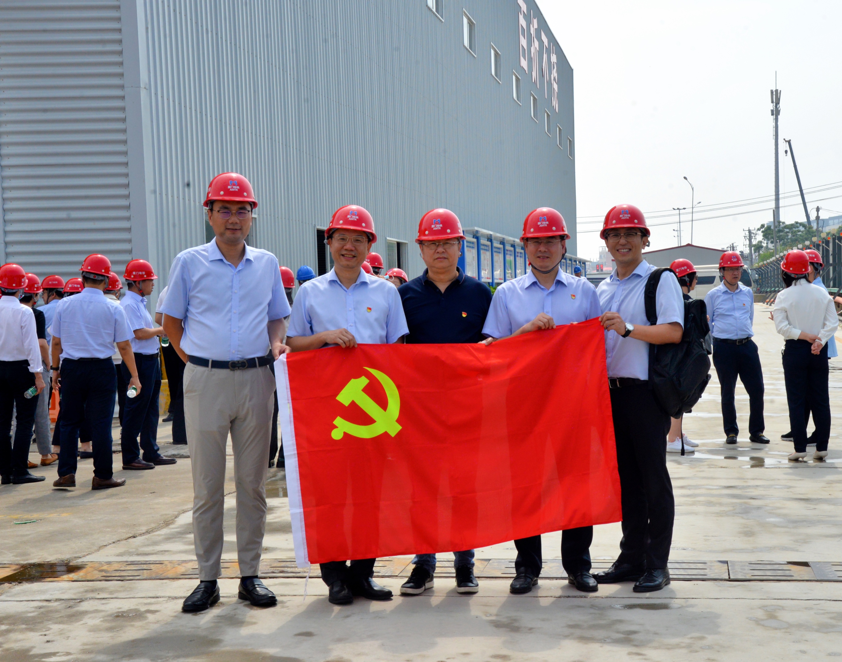 党建引领强业务 支持实体归本源